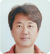 김정욱